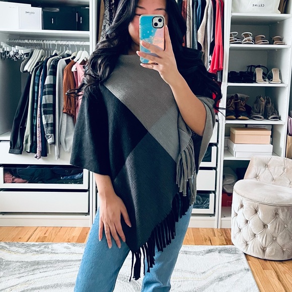 SHEIN Jackets & Blazers - SHEIN Colorblock Poncho